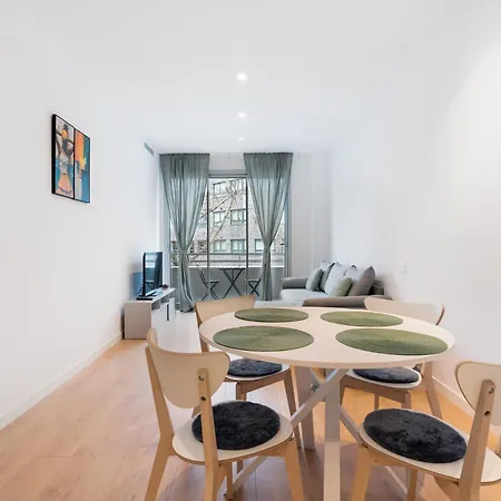 Diagonal Mar Oasis With Pool And Parking *