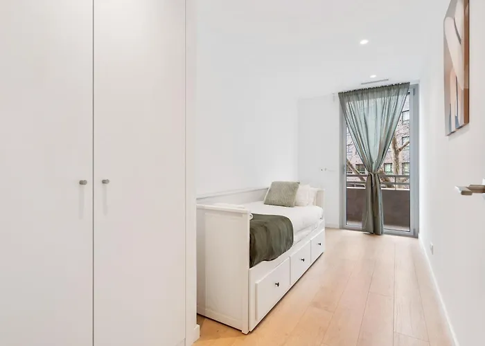 Diagonal Mar Monthly 2br Pools Parking برشلونة
