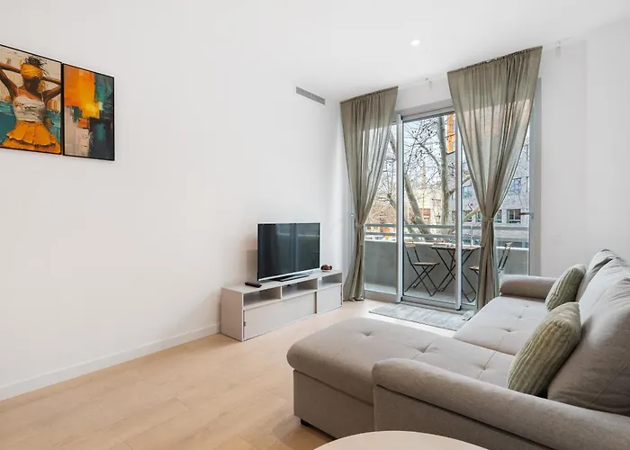 Diagonal Mar Monthly 2br Pools Parking