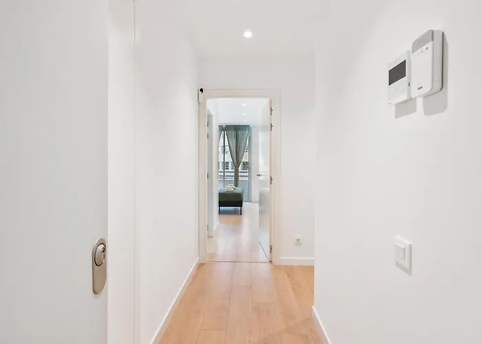 Diagonal Mar Monthly 2br Pools Parking شقة برشلونة