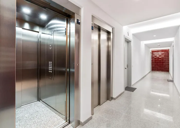 Diagonal Mar Monthly 2br Pools Parking شقة برشلونة